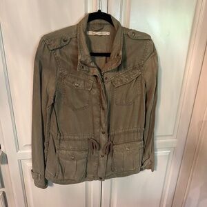 Max Jeans lightweight olive green jacket, great for spring and fall